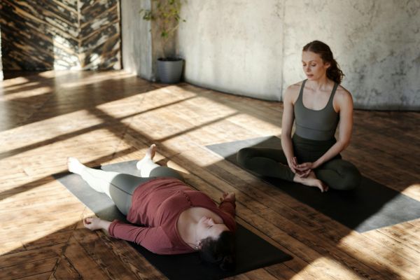 Comment choisir une formation yoga ByHeberson tous niveaux adaptée à vos besoins